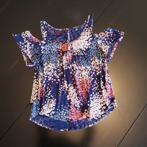Lucky Brand Cold Shoulder Top | EUC